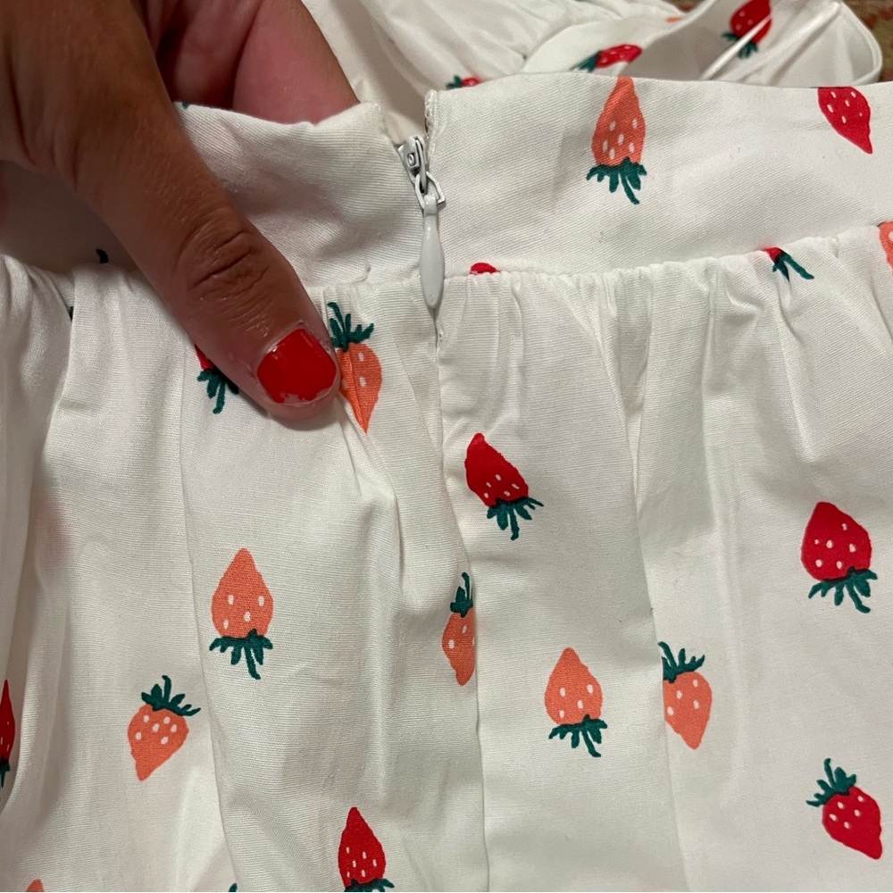 NWT WAYF strawberry skirt - Picture 5 of 5